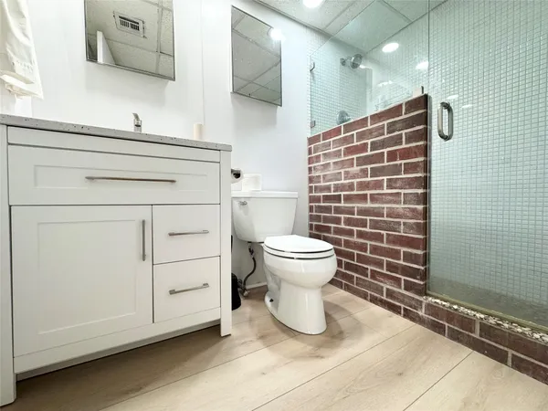 $1,300 | 1800 Lavaca Street, Unit A705, Austin, TX 78701