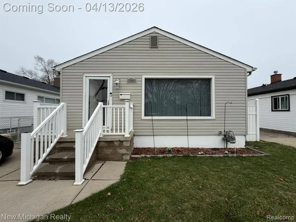 $162,500 | 6671 Mayfair Street, Taylor, MI 48180
