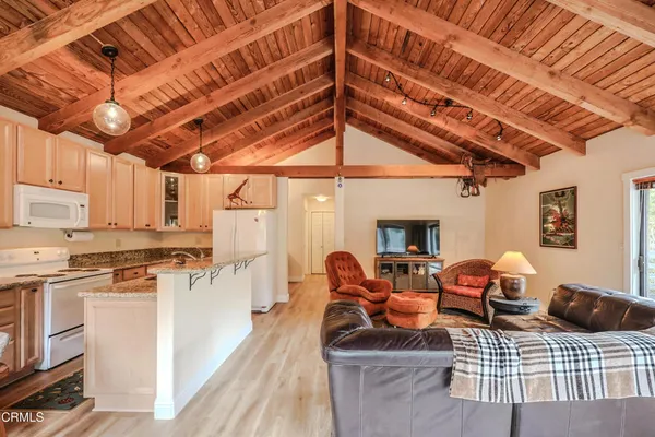 $1,225,000 | 31600 Little Valley Road, Fort Bragg, CA 95437