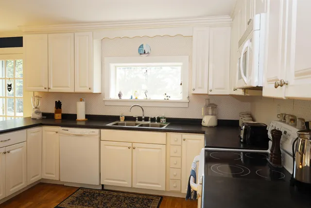 $397,000 | 91 Vail Circle, Lyndon, VT 05851