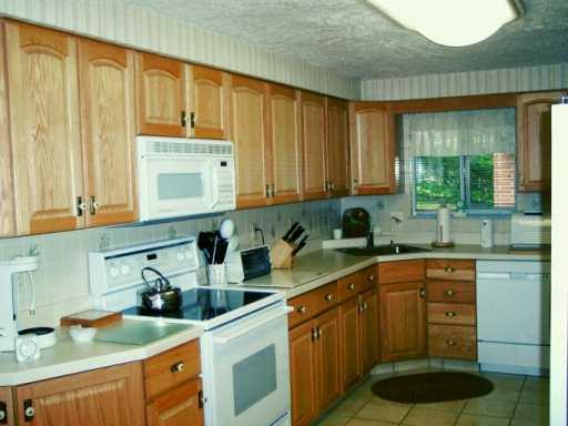 17 Winter Drive McKees Rocks, PA 15136 - Photo 7 of 8 Gallery Image 7