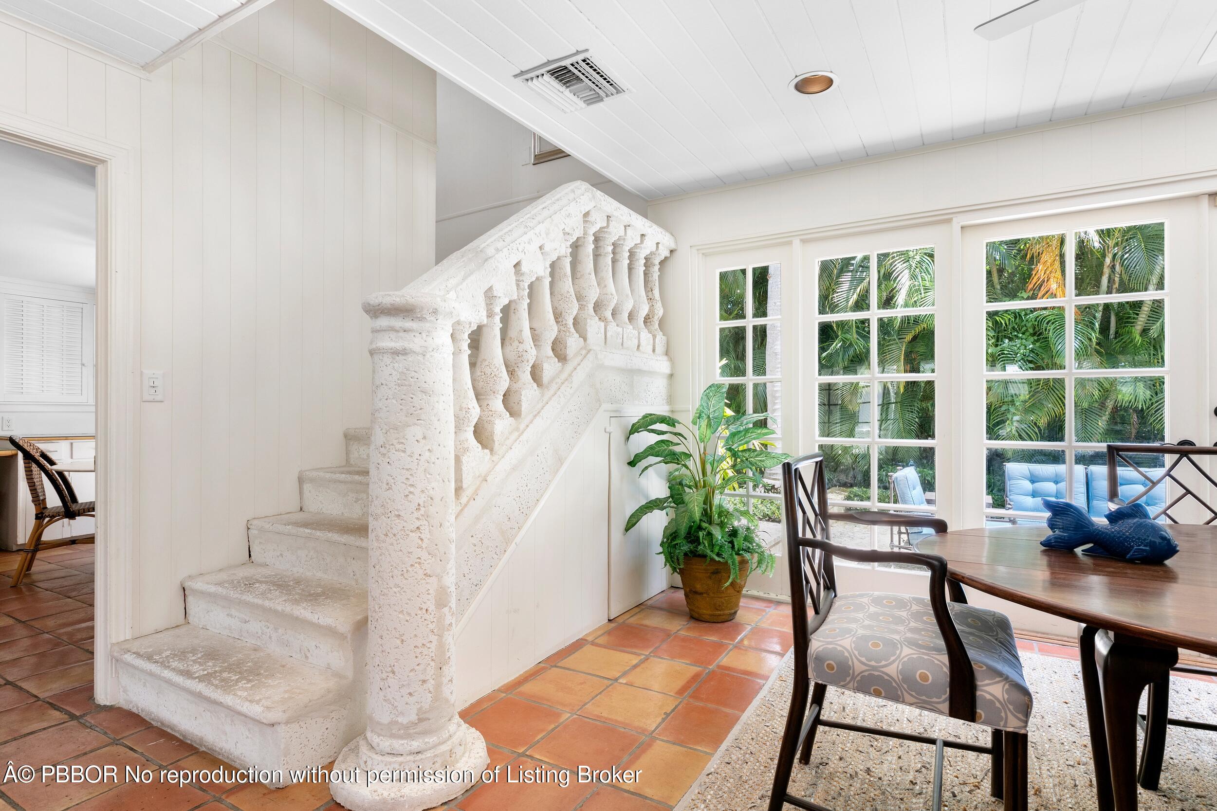 285 Orange Grove Road Palm Beach, FL 33480 - Photo 21 of 31 Stairs