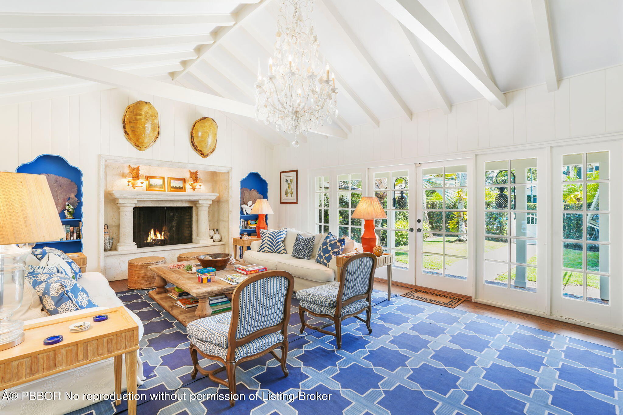 285 Orange Grove Road Palm Beach, FL 33480 - Photo 6 of 31 Living Room