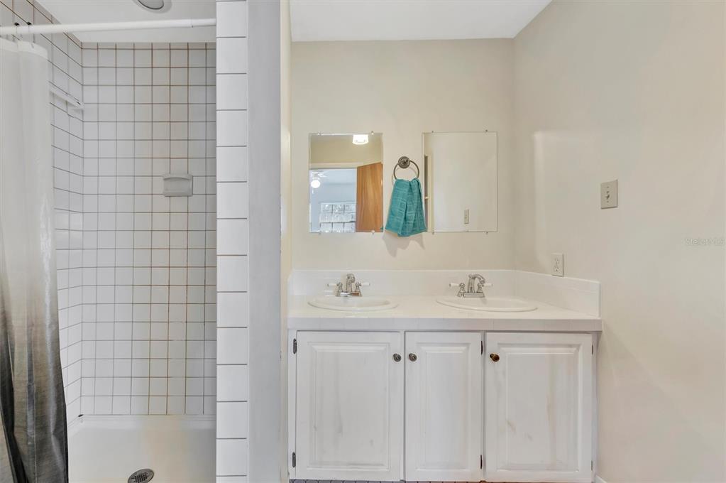 7015 Spears Road Plant City, FL 33567 - Photo 10 of 77