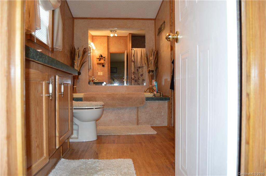 157 Falconview Road Lincolnton, NC 28092 - Photo 16 of 20 Gallery Image 16