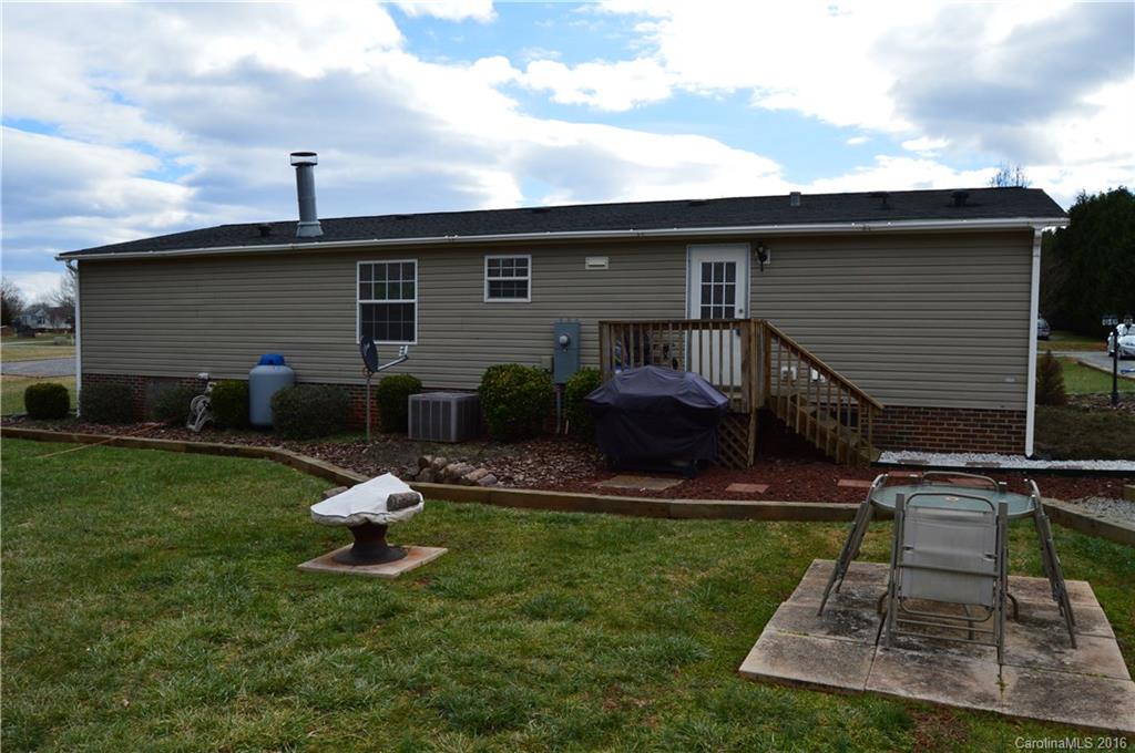 157 Falconview Road Lincolnton, NC 28092 - Photo 5 of 20 Gallery Image 5