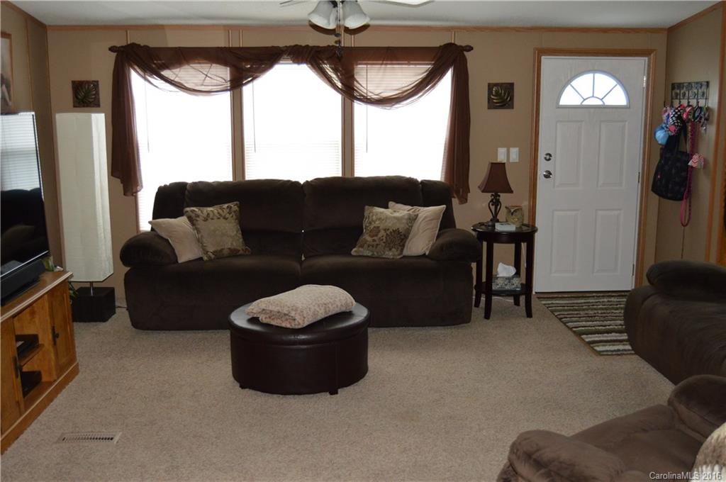 157 Falconview Road Lincolnton, NC 28092 - Photo 6 of 20 Gallery Image 6