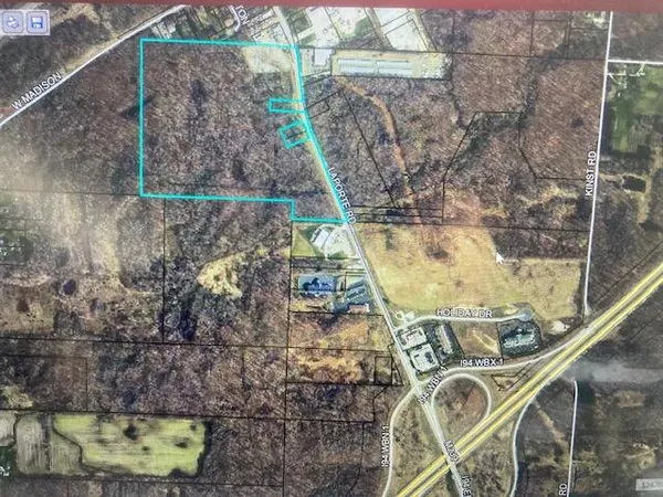 $299,999 | 18550 Harbor Country Drive, New Buffalo, MI 49117