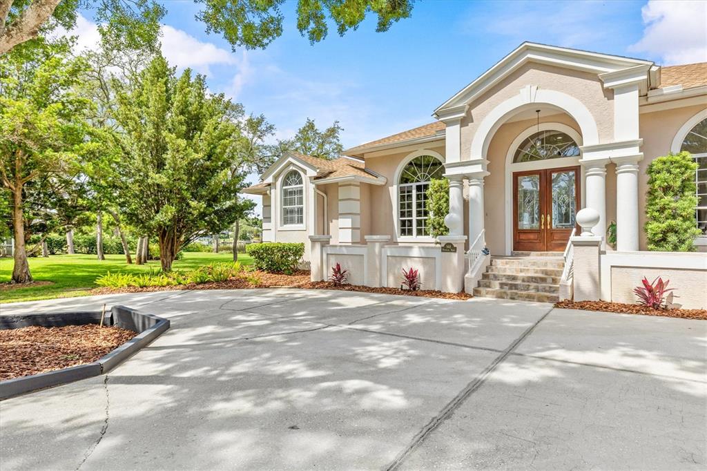 948 Riverside Ridge Road Tarpon Springs, FL 34688 - Photo 4 of 68 Gallery Image 4