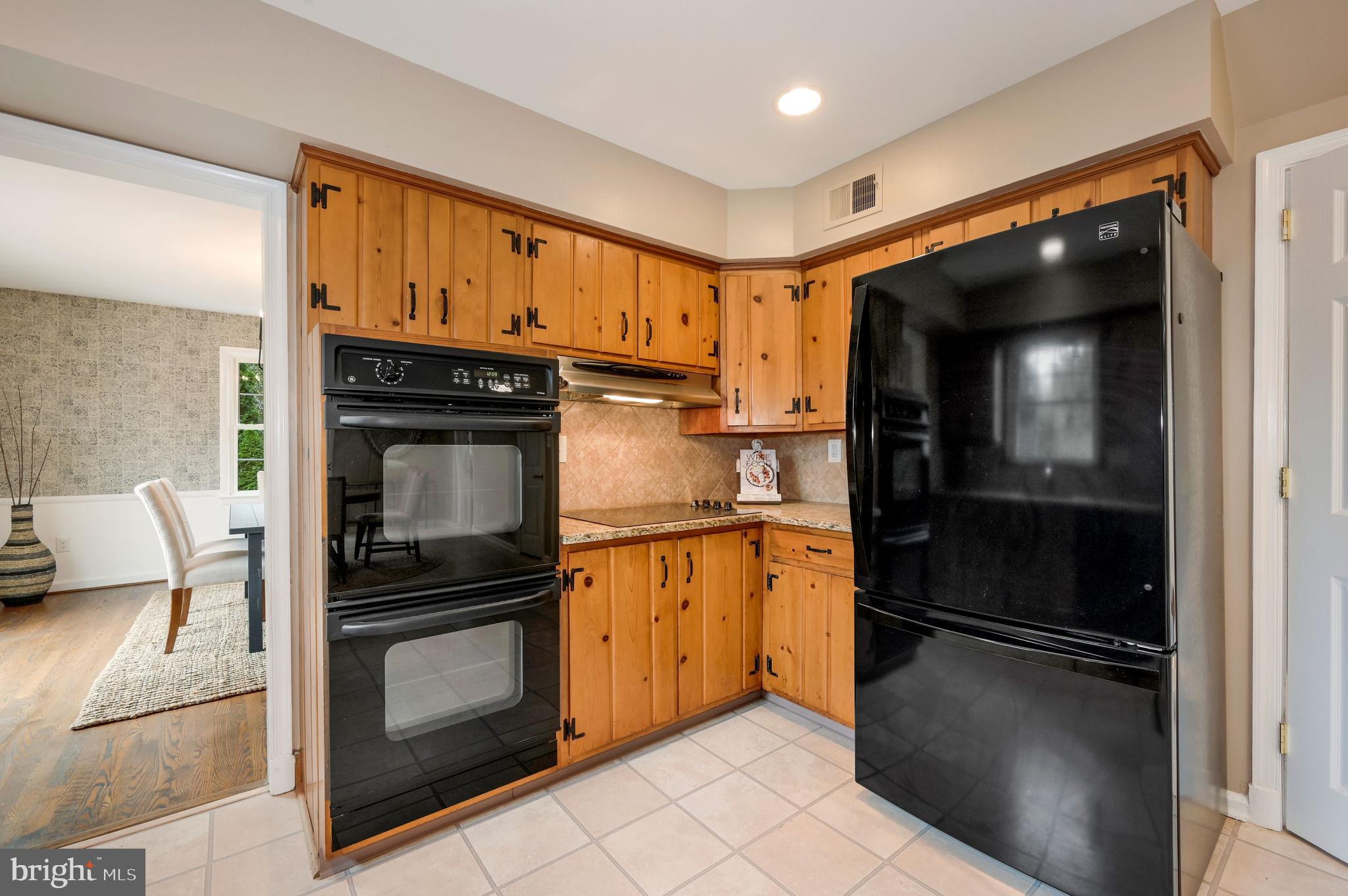 3402 Saul Road Kensington, MD 20895 - Photo 14 of 54 Kitchen