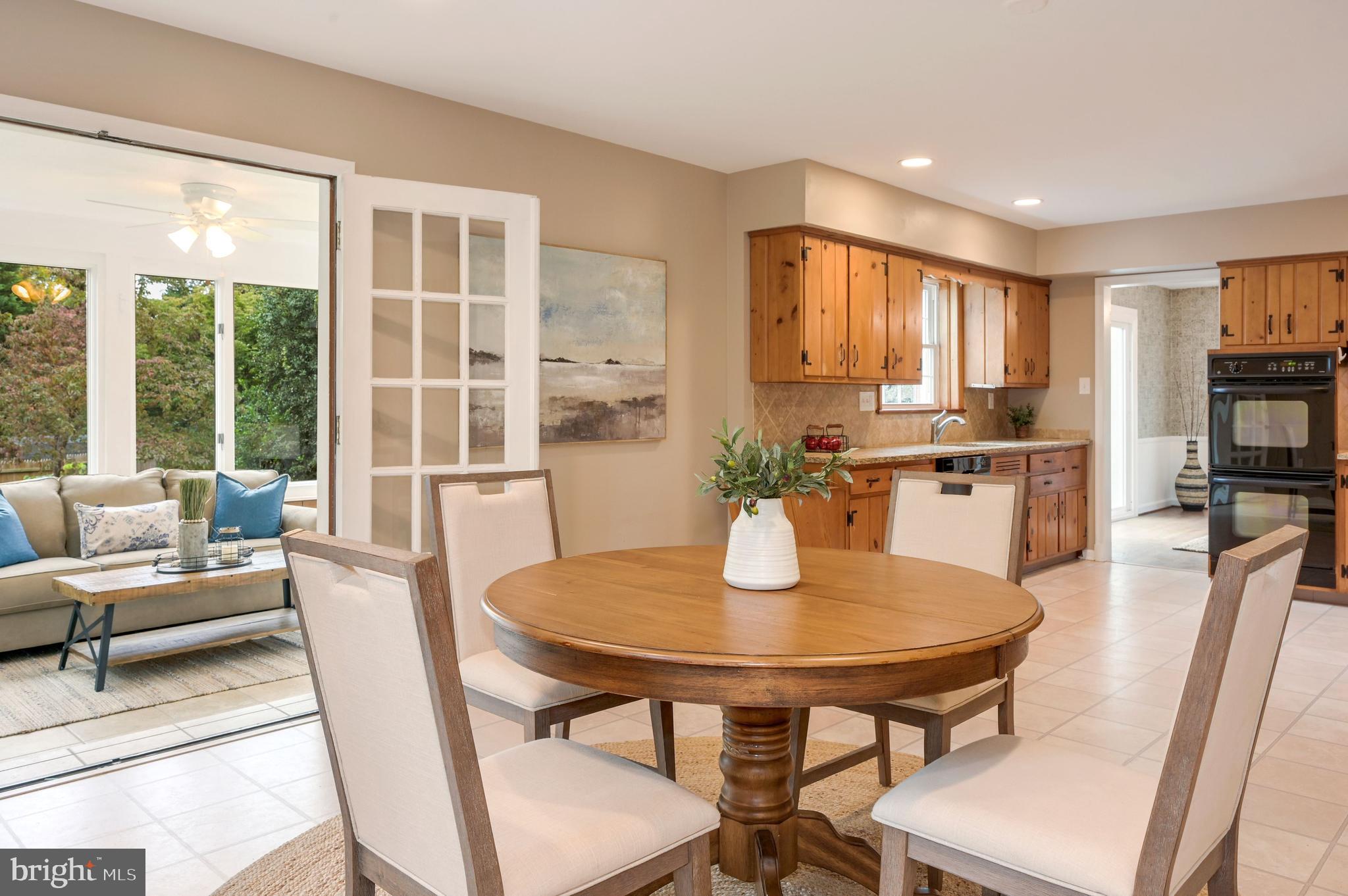 3402 Saul Road Kensington, MD 20895 - Photo 17 of 54 Kitchen with Eat-In