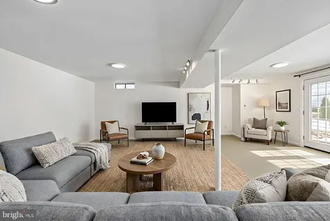 $765,000 | 1114 Bradfield Drive Southwest, Leesburg, VA 20175