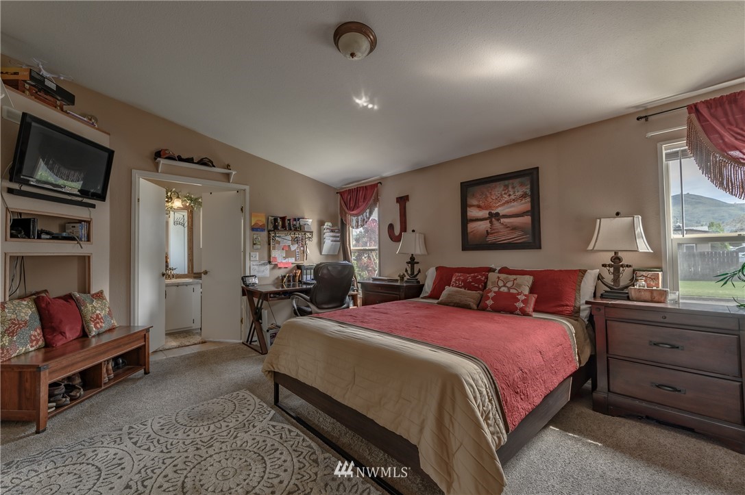 418 Ridgeview Loop Drive Wenatchee, WA 98801 - Photo 17 of 30 Gallery Image 17