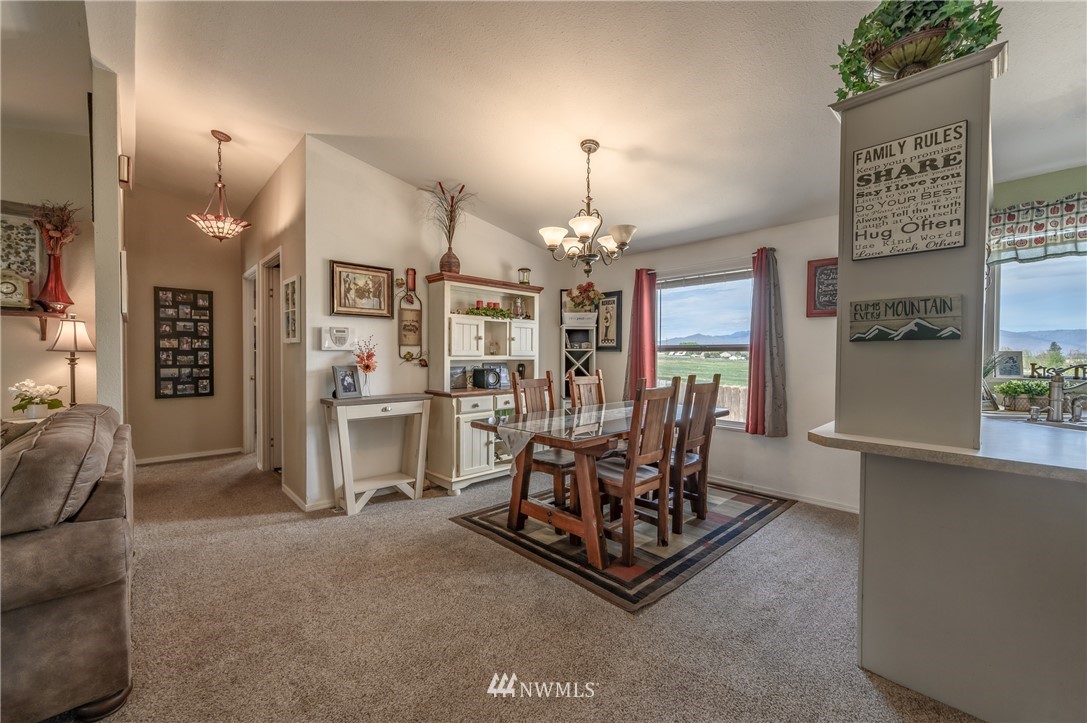 418 Ridgeview Loop Drive Wenatchee, WA 98801 - Photo 8 of 30 Gallery Image 8