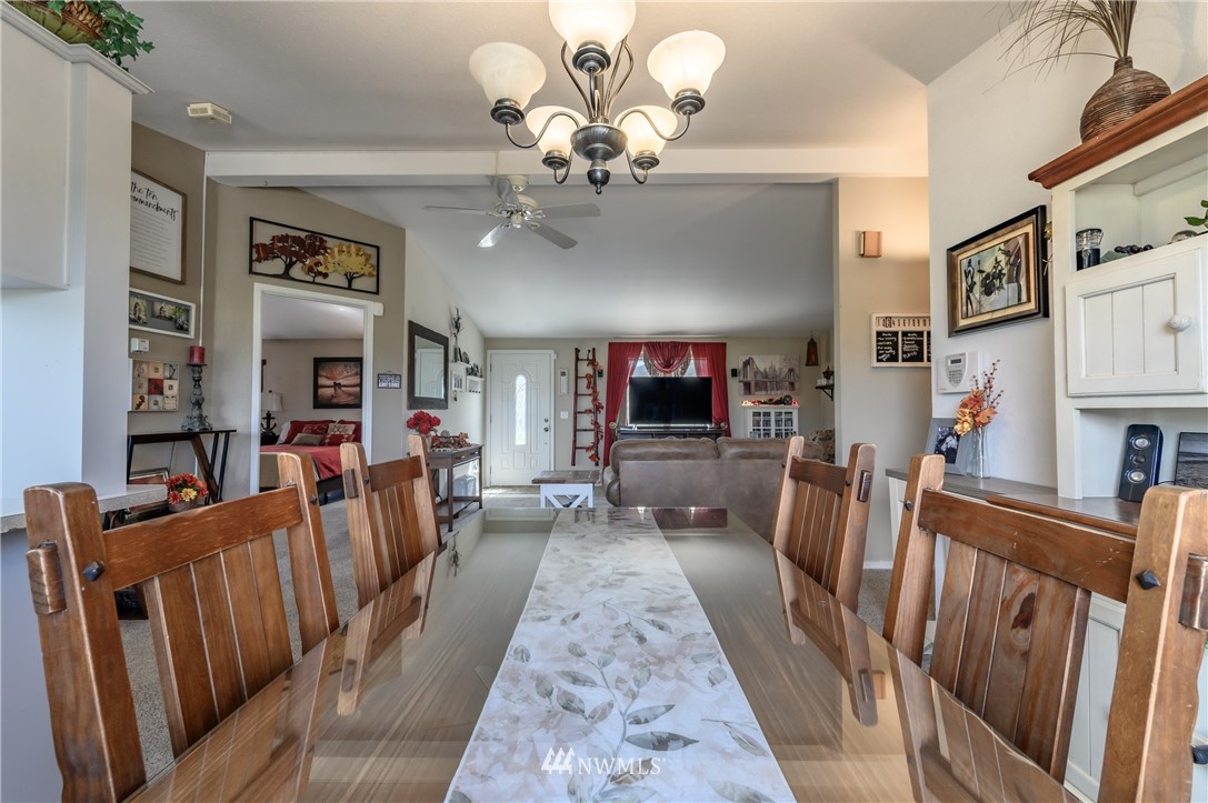418 Ridgeview Loop Drive Wenatchee, WA 98801 - Photo 10 of 30 Gallery Image 10