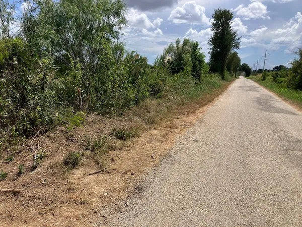 $931,000 | -38ac Gander Slough Road, Kingsbury, TX 78638