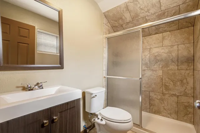 $2,000 | 1400 Cuernavaca Drive North, Unit B, Austin, TX 78733