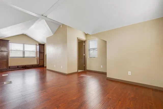 $2,000 | 1400 Cuernavaca Drive North, Unit B, Austin, TX 78733