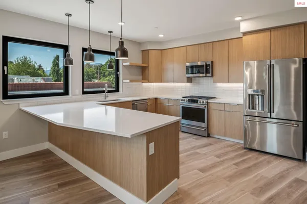 $895,000 | 503-203 Cedar Street, Sandpoint, ID 83864