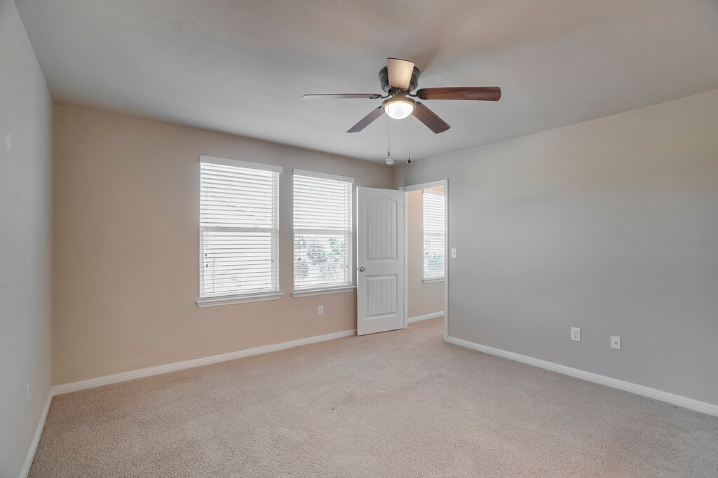 412 Cane River Road Pflugerville, TX 78660 - Photo 11 of 20 Gallery Image 11