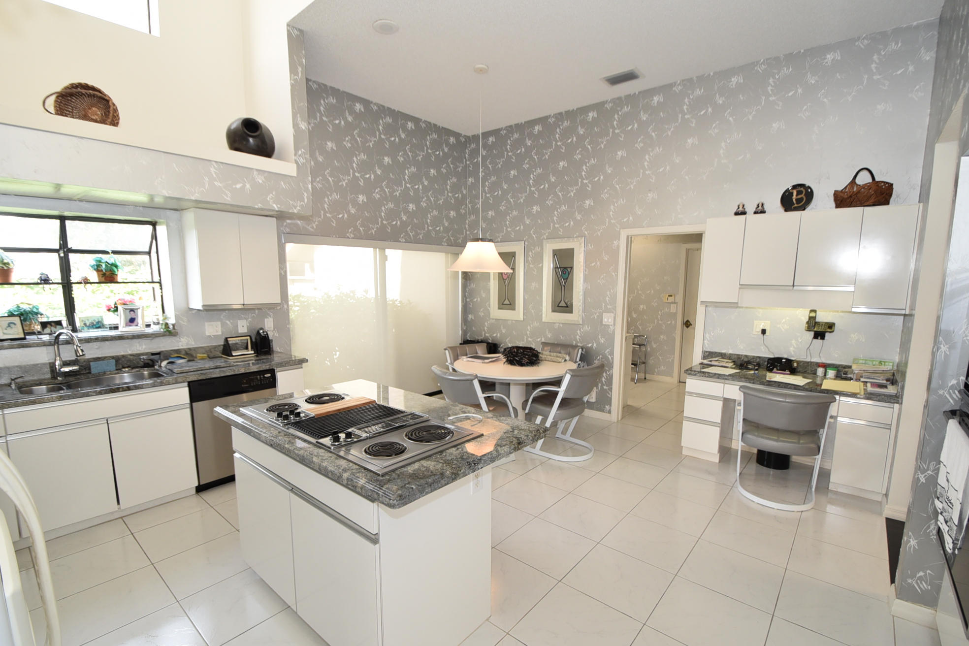 4468 Bocaire Boulevard Boca Raton, FL 33487 - Photo 8 of 42 DSC_1922