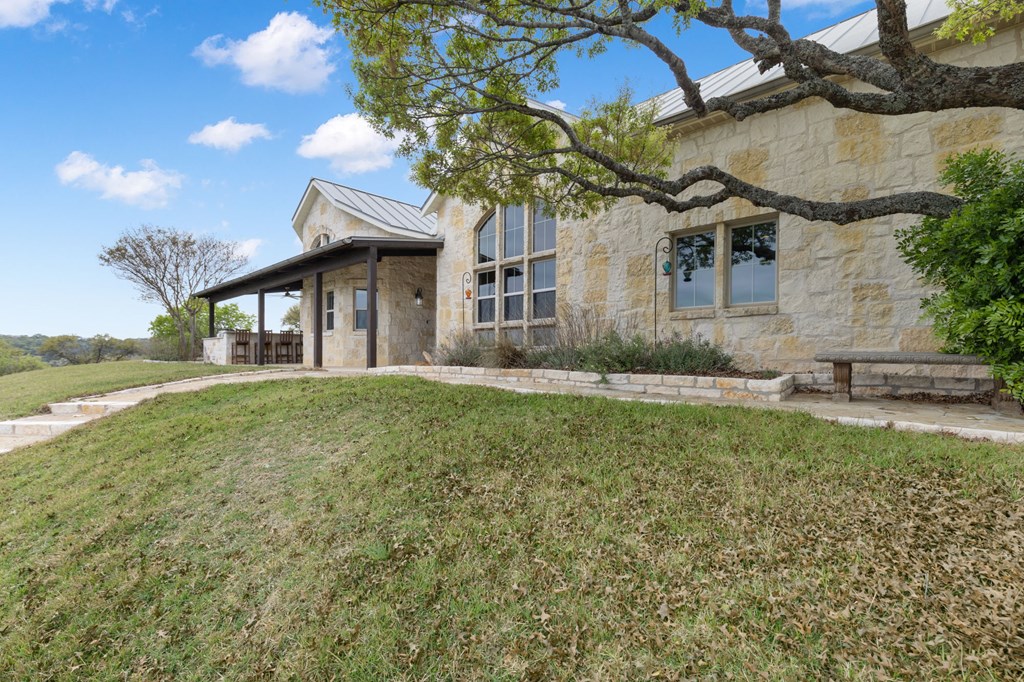 116 Homestead Park Comfort, TX 78013 - Photo 5 of 57