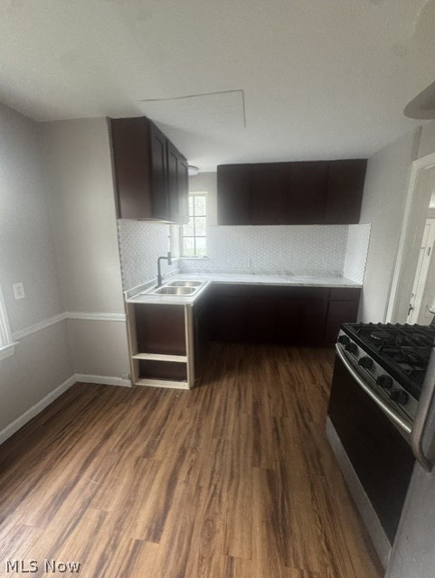 3830 Berkeley Road Cleveland, OH 44118 - Photo 5 of 9