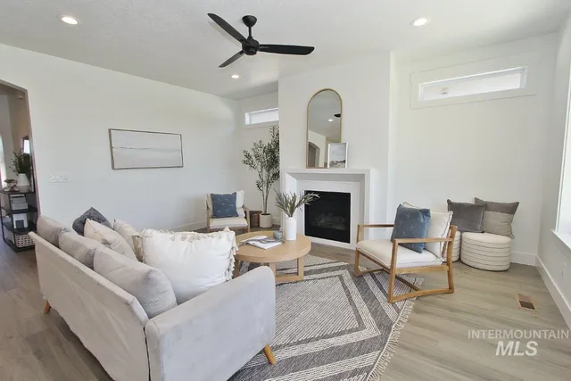 $699,900 | 1261 East Andes Drive, Kuna, ID 83642