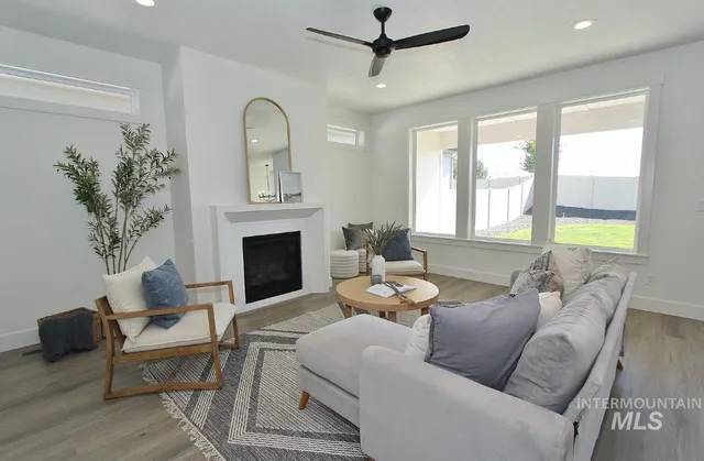 $699,900 | 1261 East Andes Drive, Kuna, ID 83642