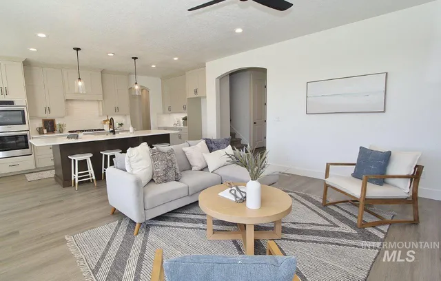 $699,900 | 1261 East Andes Drive, Kuna, ID 83642