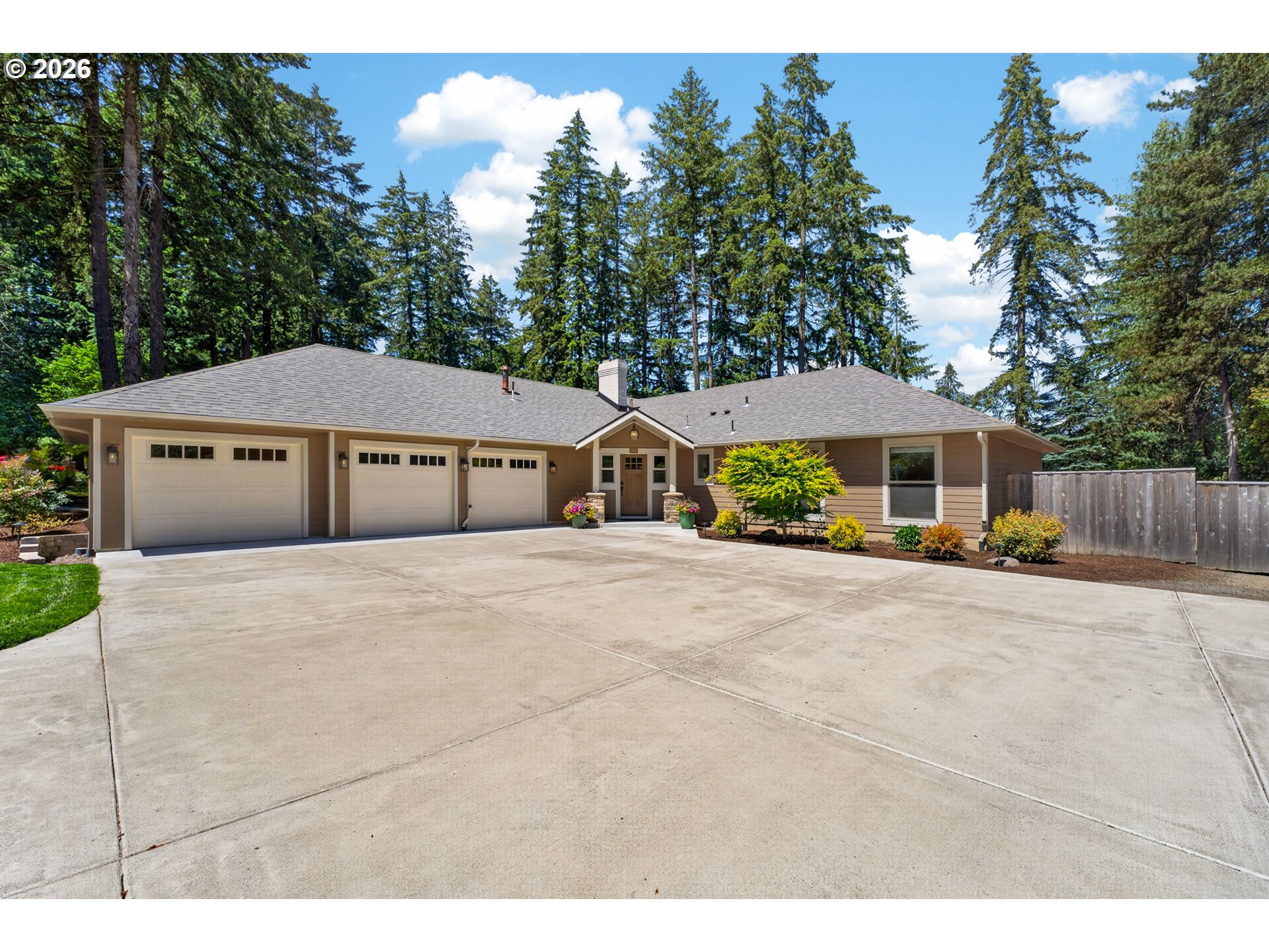 13795 Southwest Hargis Road Beaverton, OR 97008 - Photo 2 of 40