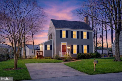 $580,000 | 15478 Golf Club Drive, Dumfries, VA 22025