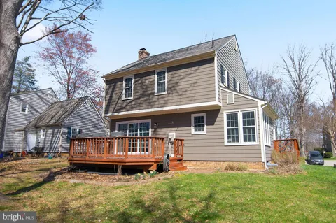 $580,000 | 15478 Golf Club Drive, Dumfries, VA 22025