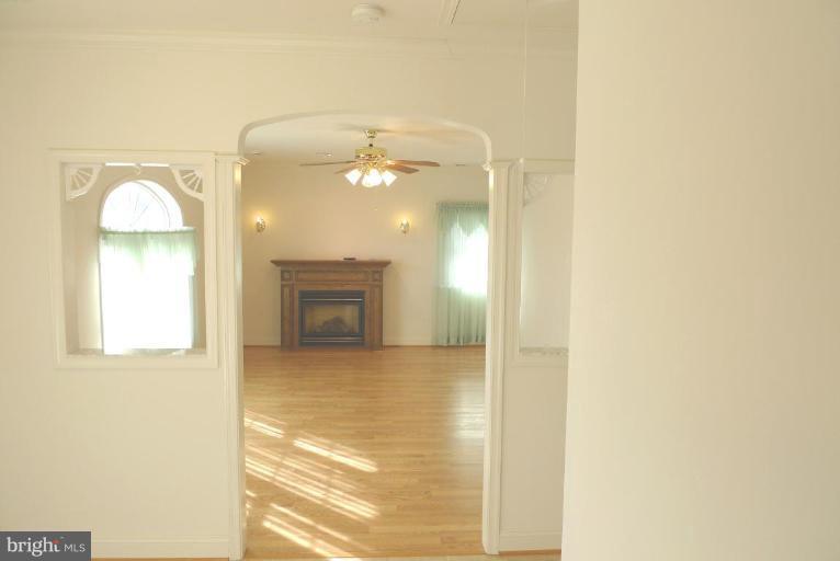 701 Security Road Hagerstown, MD 21740 - Photo 5 of 12 Family Room #3