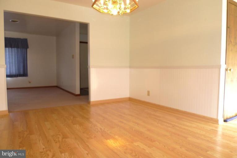 701 Security Road Hagerstown, MD 21740 - Photo 8 of 12 Dining Room #2
