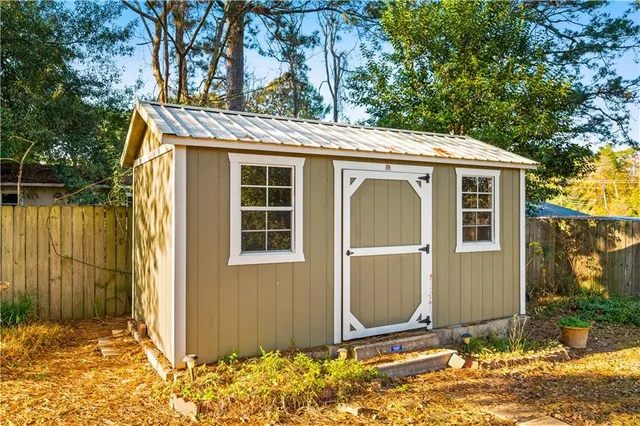 $150,000 | 102 Holly Street, Pineville, LA 71360