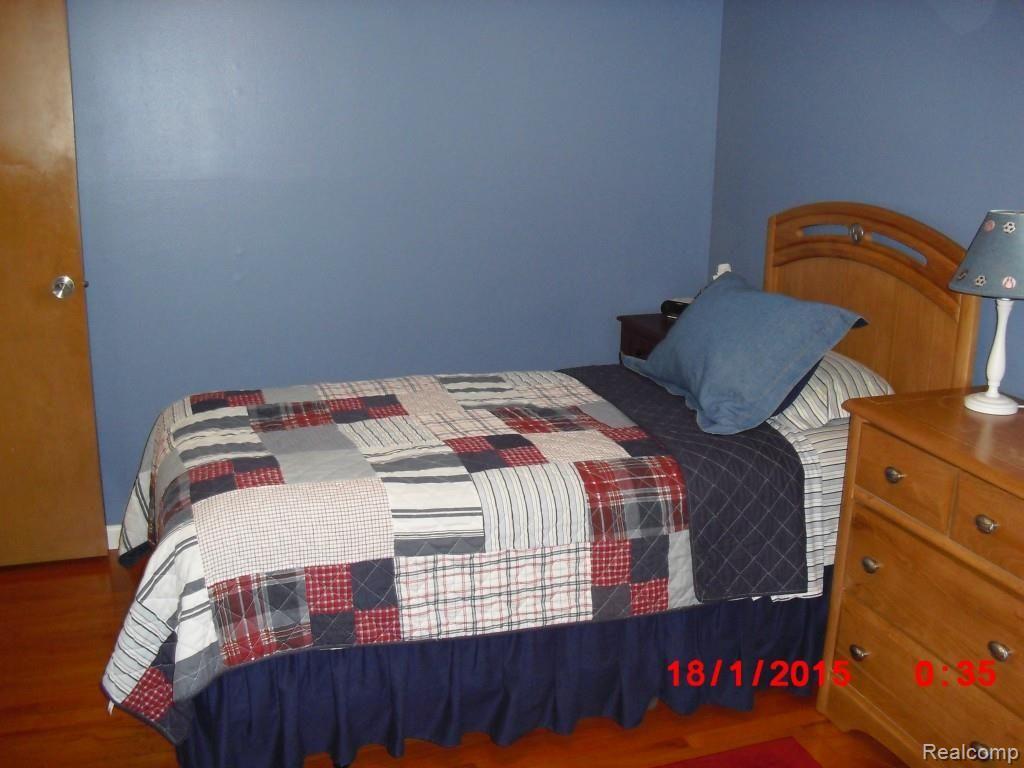 3227 Rome Avenue Warren, MI 48091 - Photo 41 of 65 Rome & Winchester 043 - Copy (2).jpg