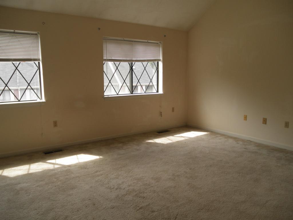 4 Plasic Road, Unit 4 Merrimack, NH 03054 - Photo 18 of 28
