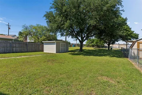 $309,900 | 213 Teakwood Lane, Lewisville, TX 75067