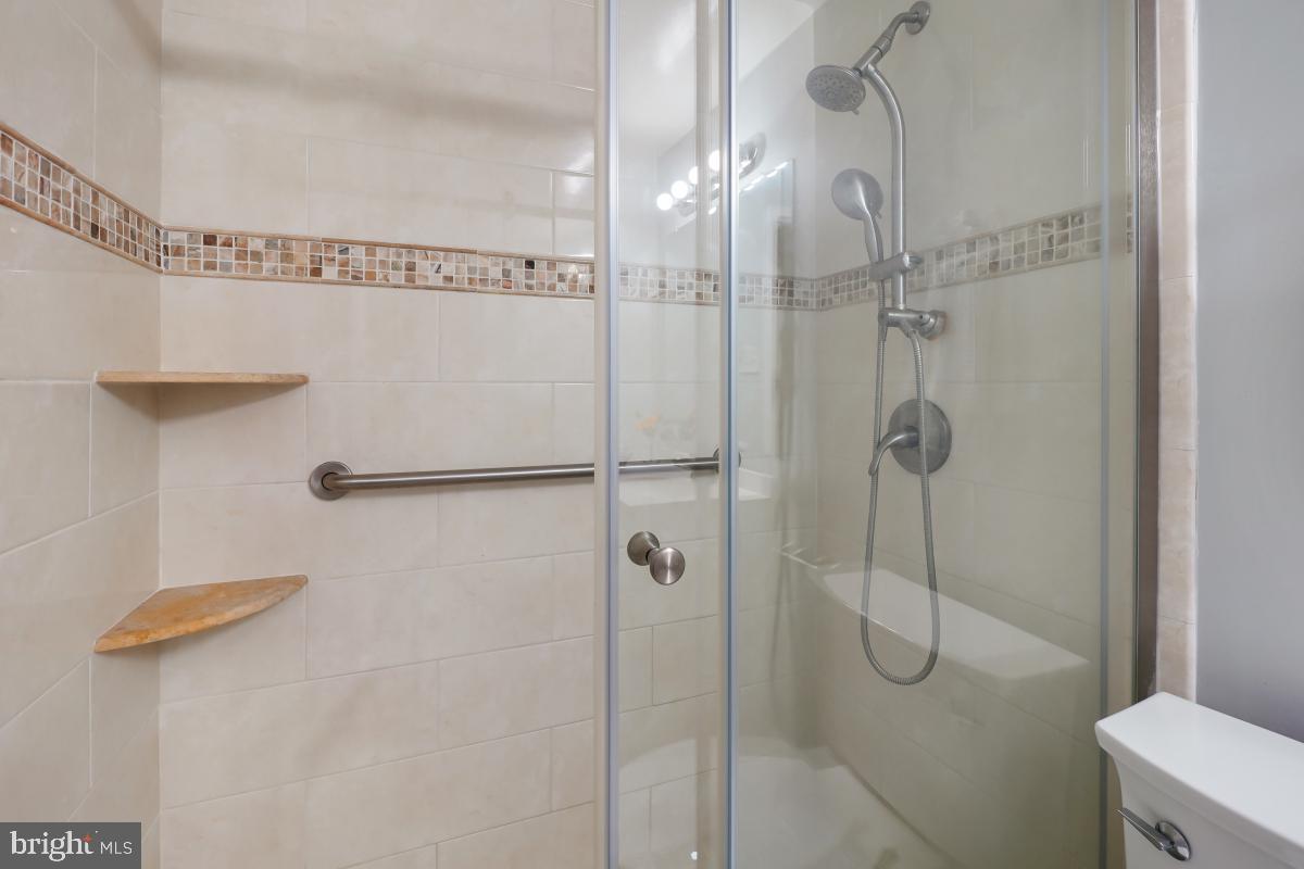 9701 Fields Road, Unit 1208 Gaithersburg, MD 20878 - Photo 15 of 29