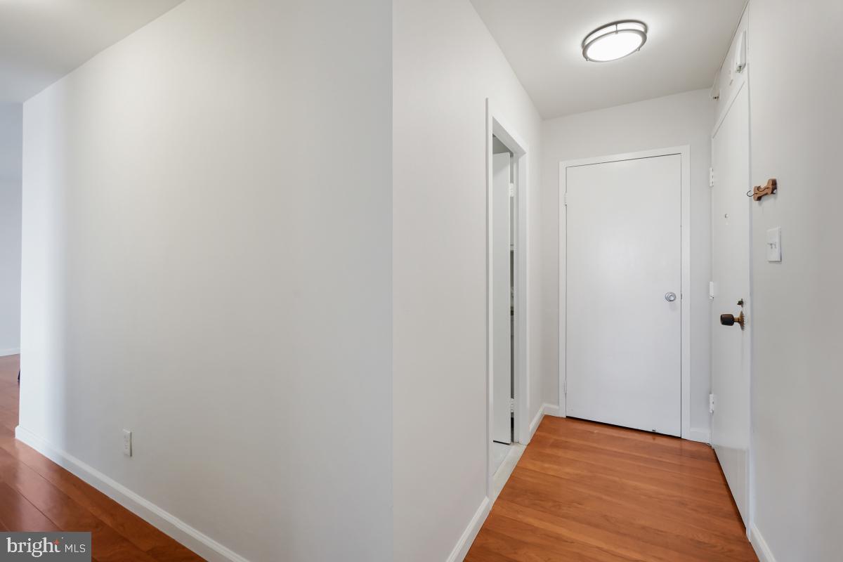 9701 Fields Road, Unit 1208 Gaithersburg, MD 20878 - Photo 17 of 29 Hall - facing entrance