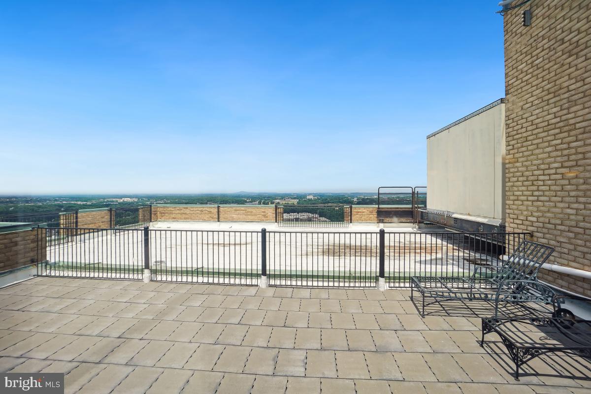 9701 Fields Road, Unit 1208 Gaithersburg, MD 20878 - Photo 25 of 29 View from the roof