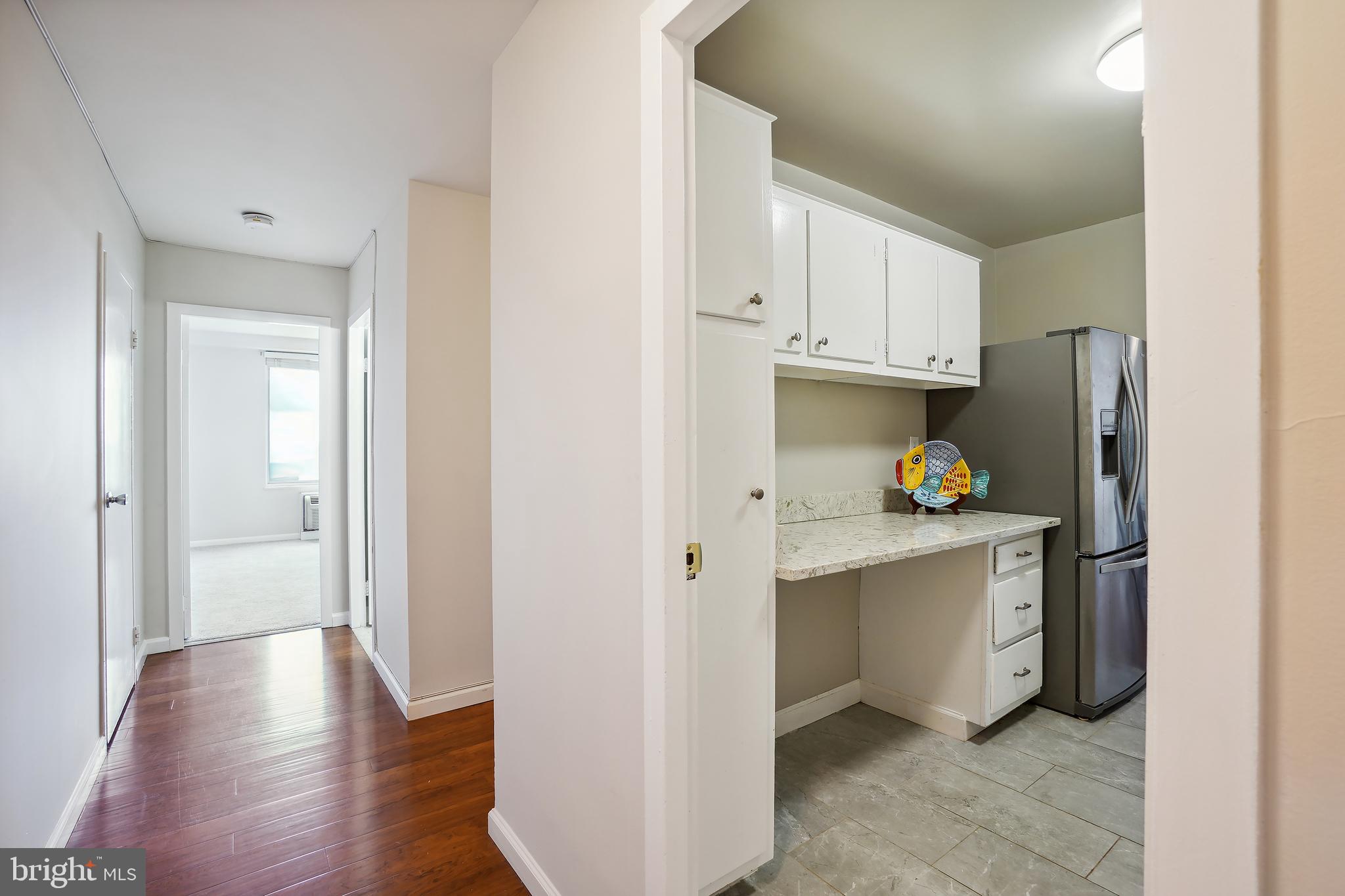 9701 Fields Road, Unit 1208 Gaithersburg, MD 20878 - Photo 7 of 29 Entrance into apartment