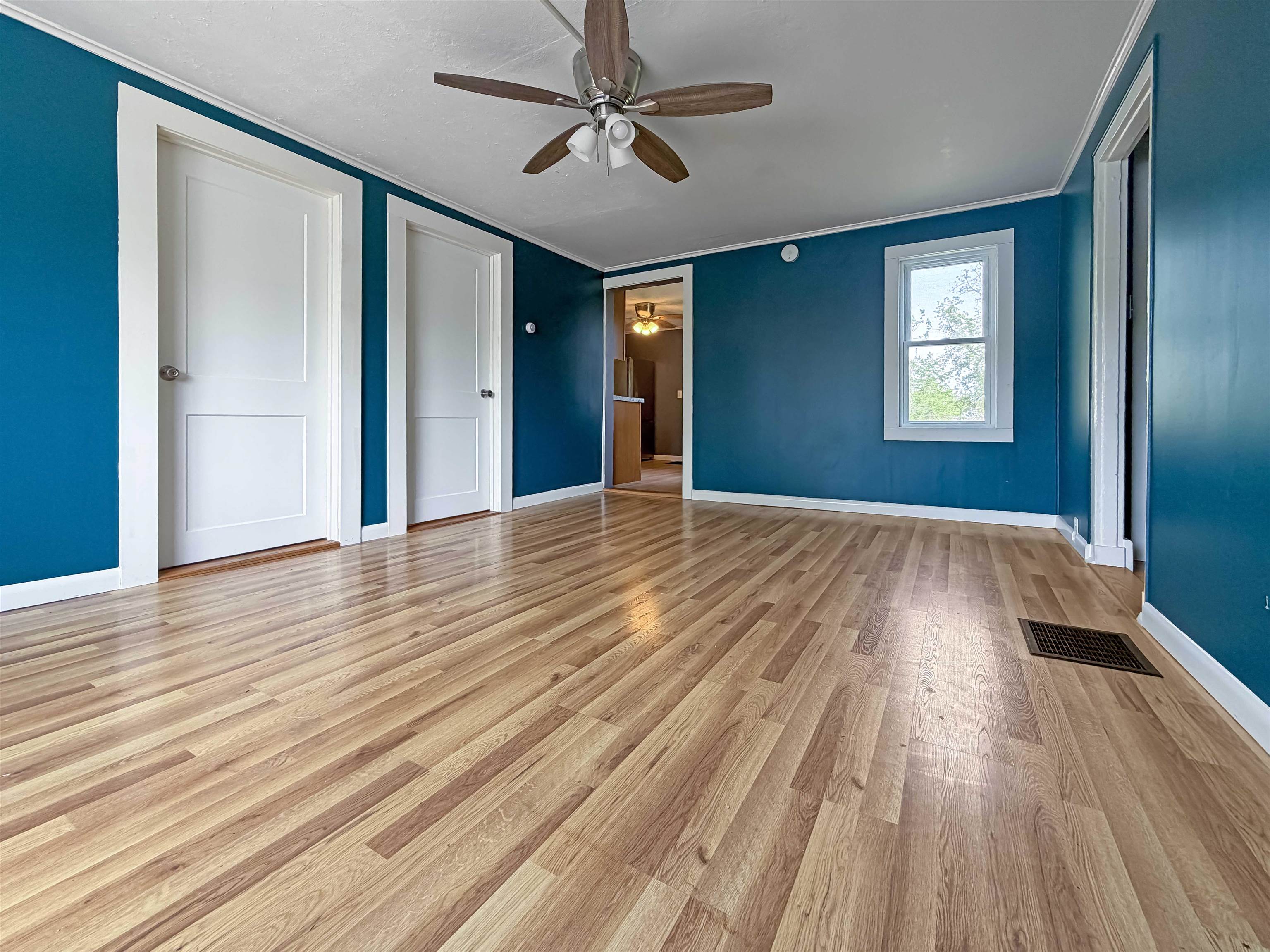 8 Lake Street Swanton, VT 05488 - Photo 4 of 22