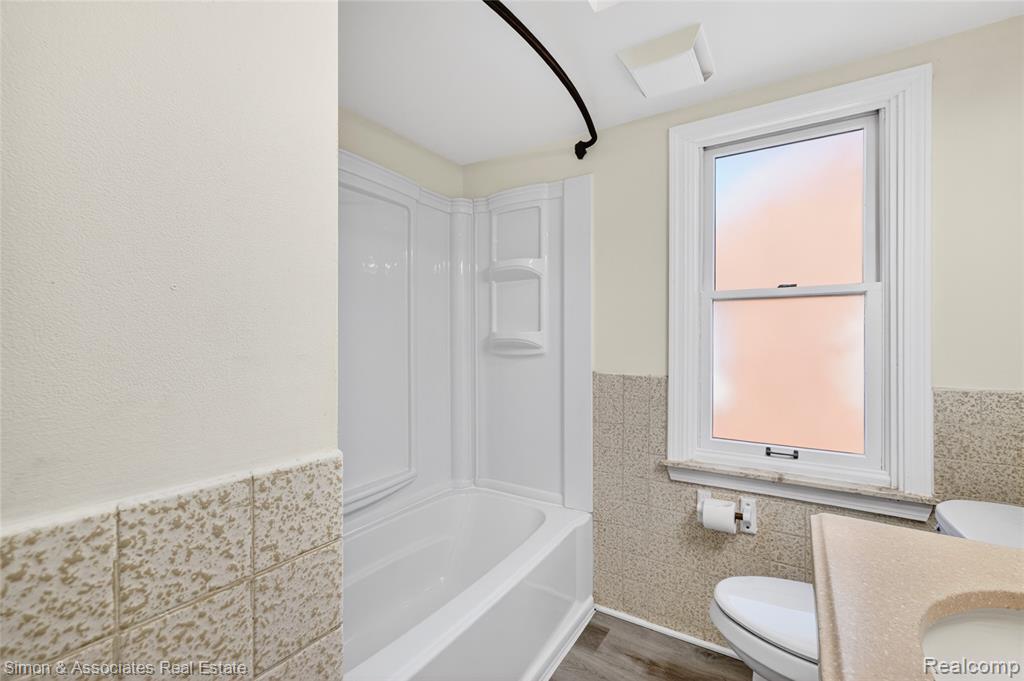 5019 Maple Street Dearborn, MI 48126 - Photo 26 of 44