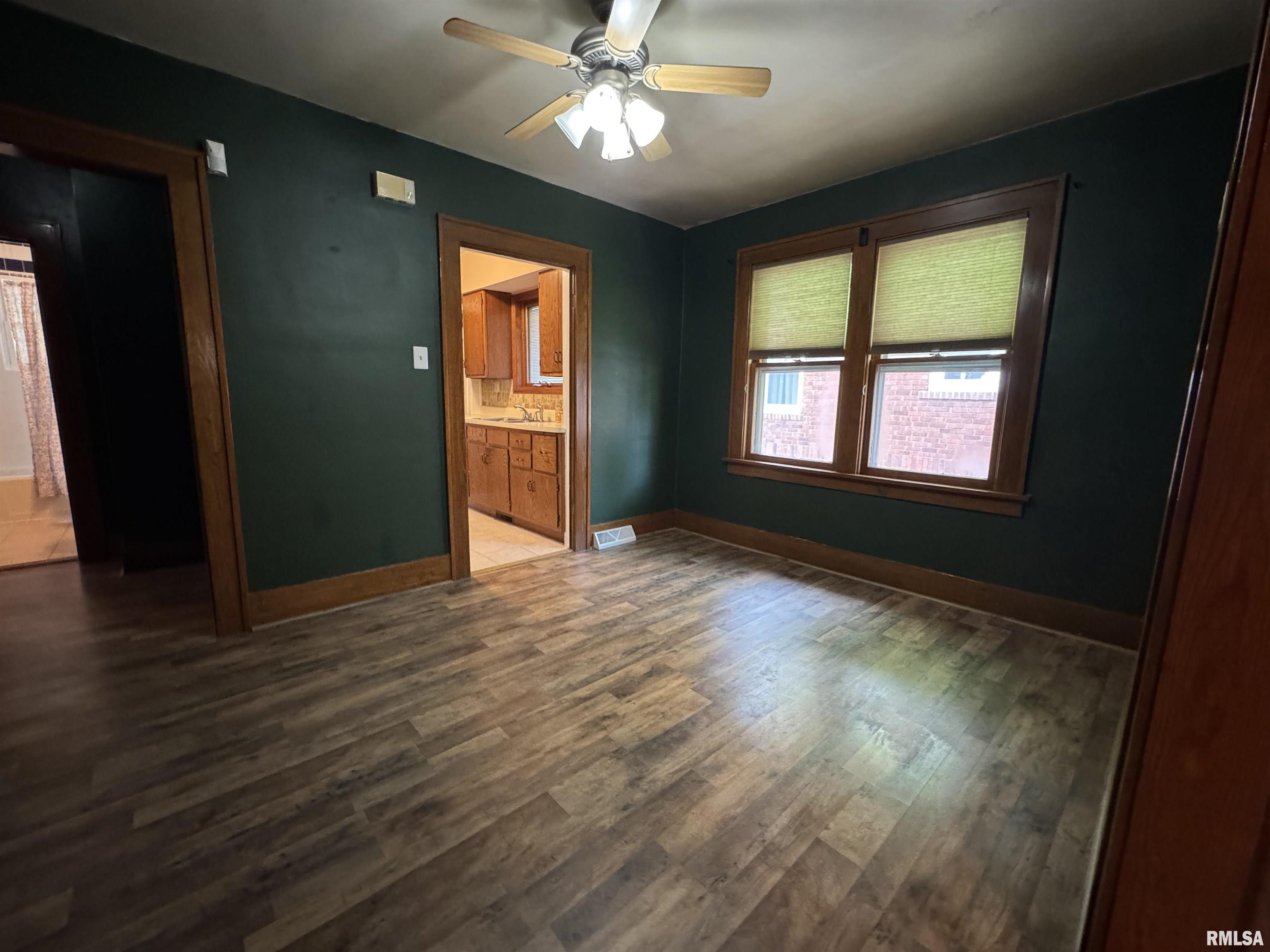 1830 South College Street Springfield, IL 62704 - Photo 8 of 40