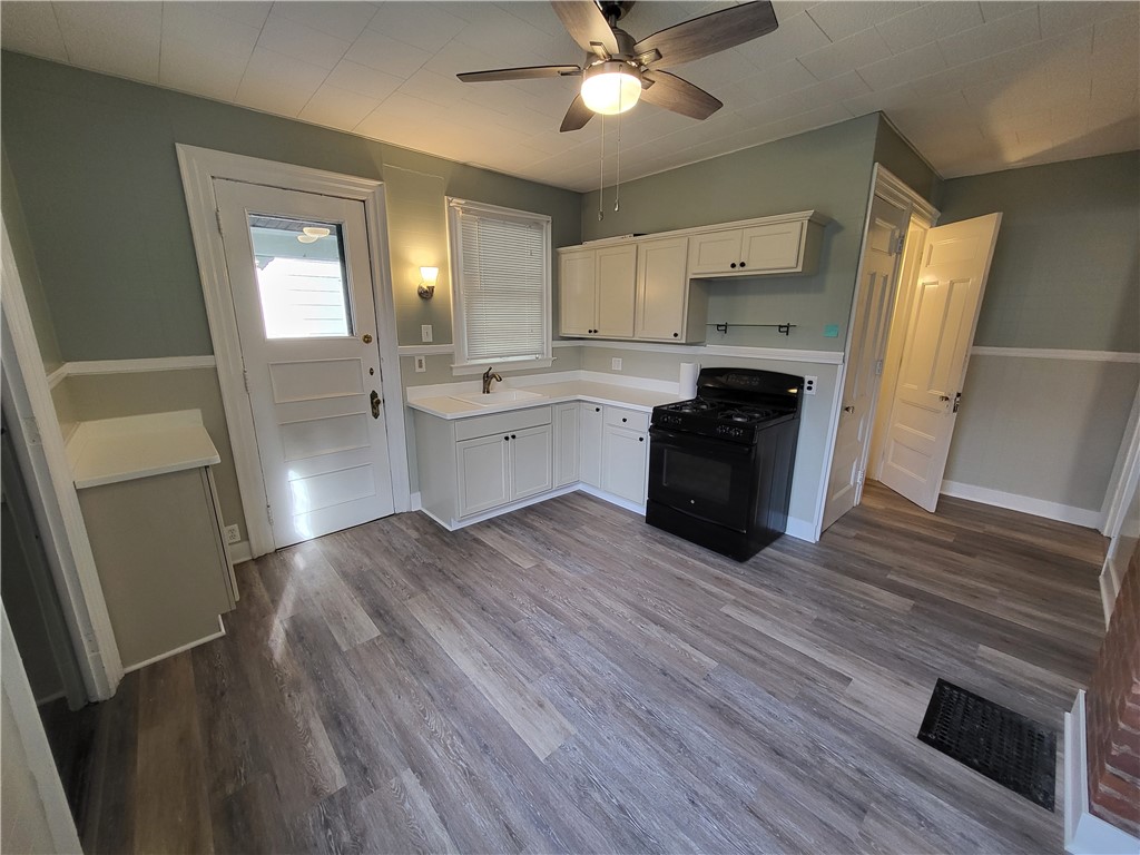 45 Boardman Street Rochester, NY 14607 - Photo 12 of 39