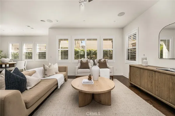 $1,125,000 | 4750 Holly Avenue, Long Beach, CA 90805