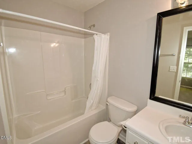 $1,625 | 1733 Sorrell Brook Way, Raleigh, NC 27609