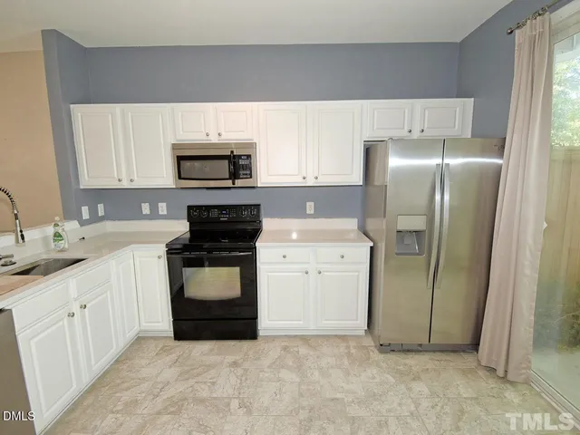 $1,625 | 1733 Sorrell Brook Way, Raleigh, NC 27609